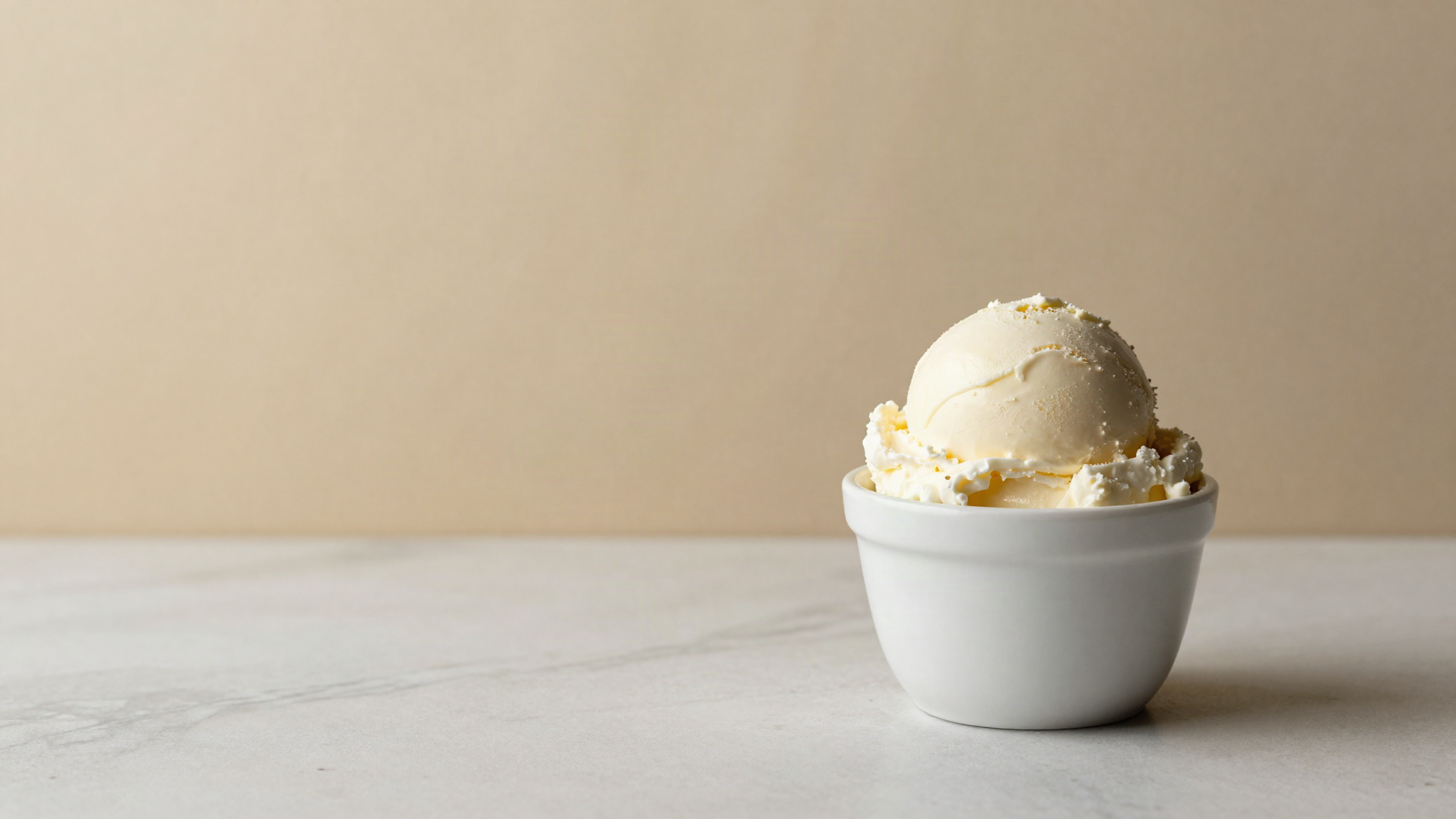 closing illustration for Condensed Milk vs Milk Powder in Gelato — MSNF Sources