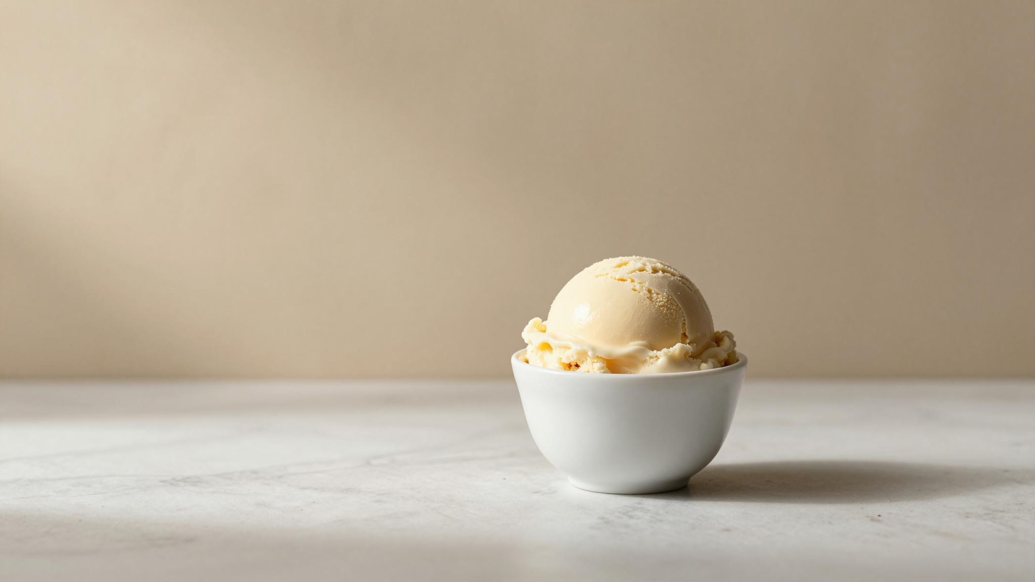 Italian gelato in ceramic cup illustrating ideal serving temperature minus 14 Celsius
